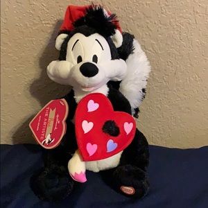 Hallmark Valentines Plush Pepe Le Pew The Artiste